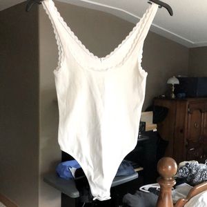 Aura Women’s White S/M ribbed lace tank bodysuit